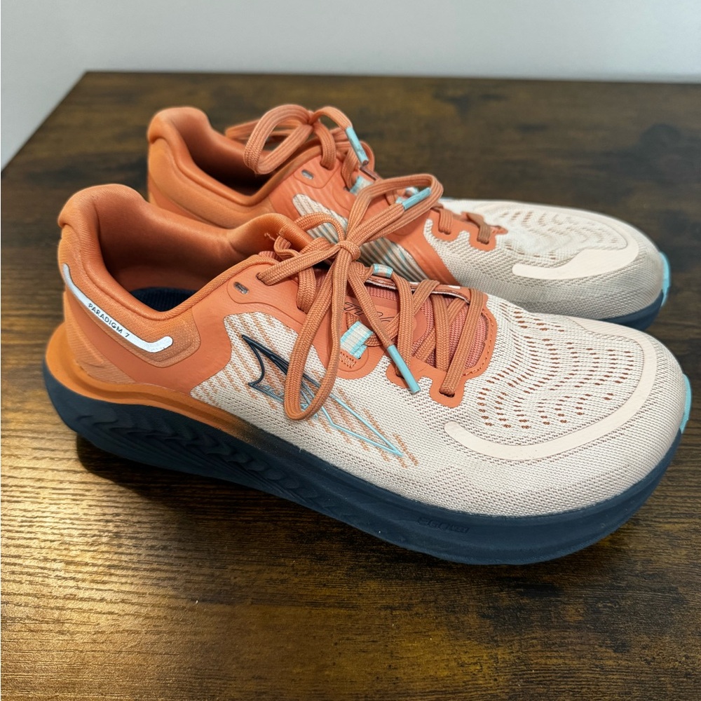 Altra Paradigm 7